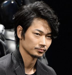 女性にモテる男の眉毛とは 綾野剛の眉毛を真似すれば簡単 モテるために女性本能を思いのまま洗脳した秘密 安住理玖公式ブログ